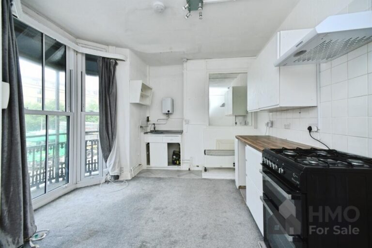 Bedsit 1